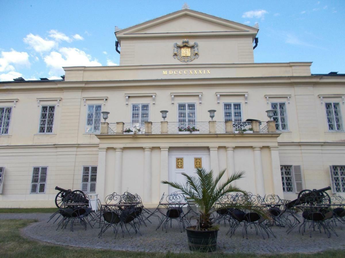 Villa Meteor Mariánské Lázně Exteriör bild